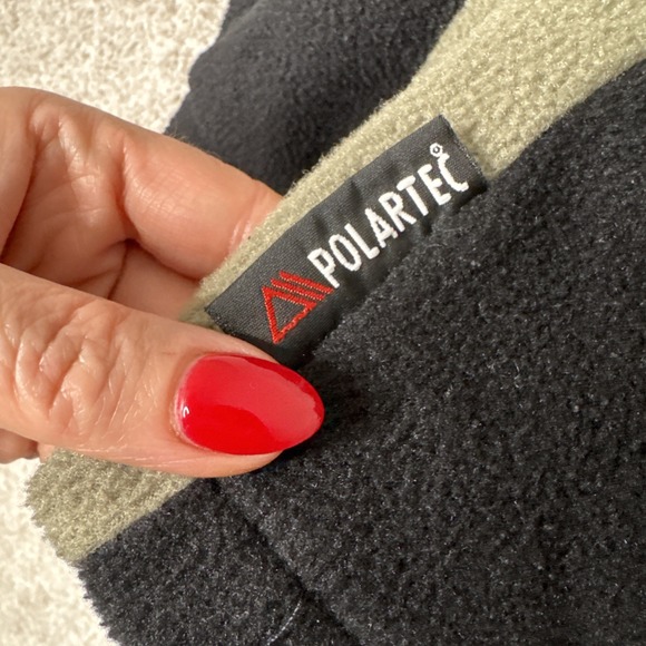 Vintage Chuck Roast Fleece Pullover Mens S Black & Army Green Polartec Hoodie - Picture 4 of 8